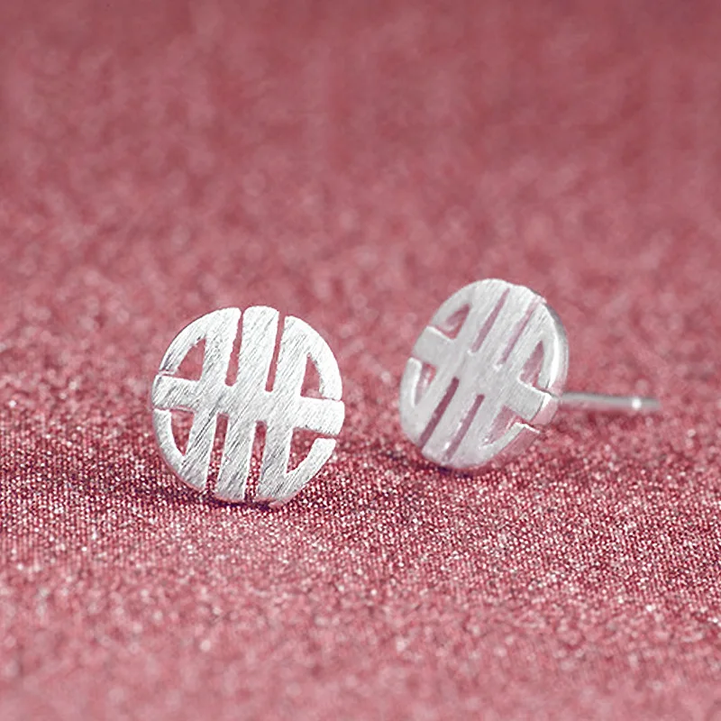 

2020 New Fashion Jewelry Temperament Earrings Simple Metal Silver Plated Four Leaf Studs Gifts For Girls New Product Launch