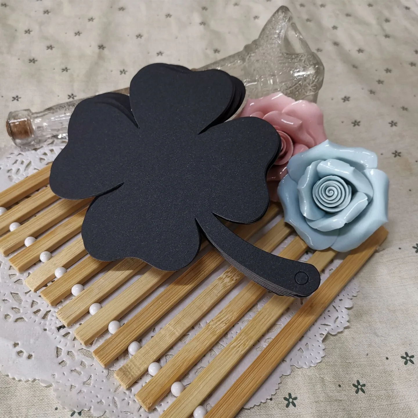 10*13 5 см DIY бирки для одежды черная белая крафт-бумага картонная клевер закладка