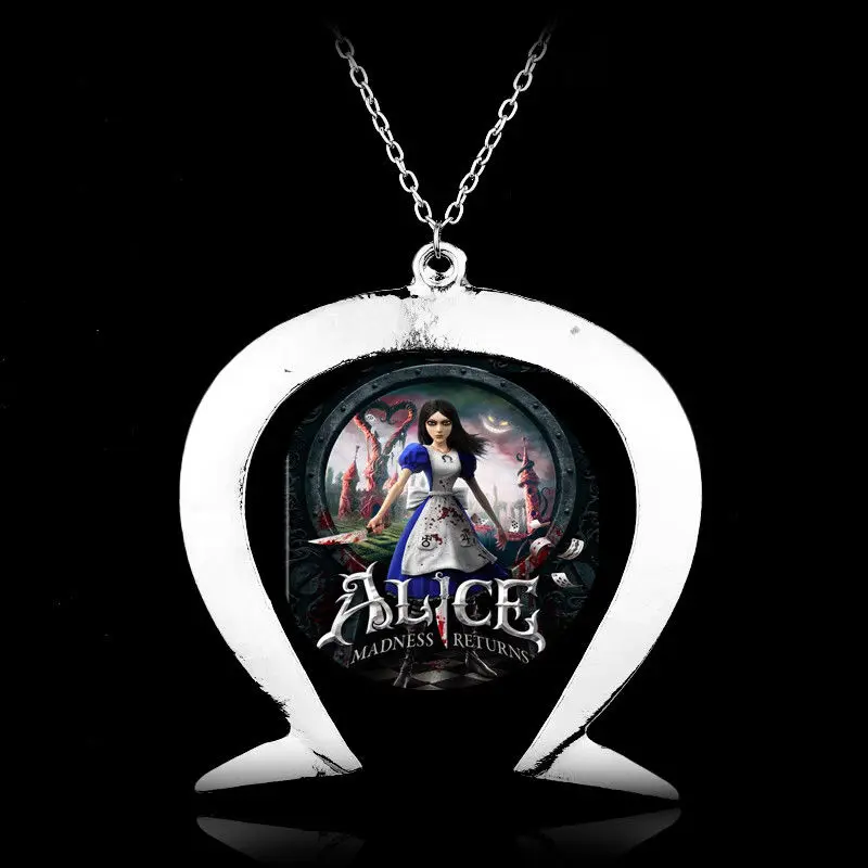 

Games Alice Madness Returns Cosplay Props Horseshoe Necklace Jewelry Long Chain Pendants