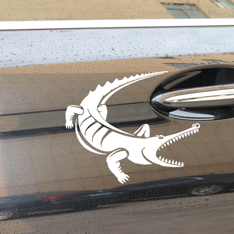 

YJZT 16.7CM*14CM Ferocious Crocodile Car Stickers Vinyl Decal Body Of Car Decoration Black/Silver C4-1433