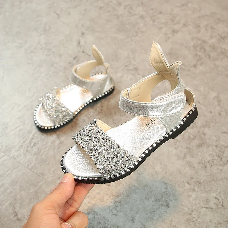 Блестящие сандалии для девочек новинка 2018 летняя Брендовая детская обувь