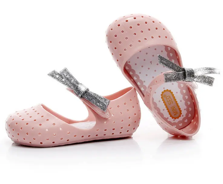 Новинка лета 2017 мини босоножки с блестящим бантом женская обувь дырками желе для