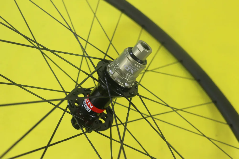 29er MTB XC BOOST горный велосипед углеродная колесная установка 30 мм x бескамерные Novatec