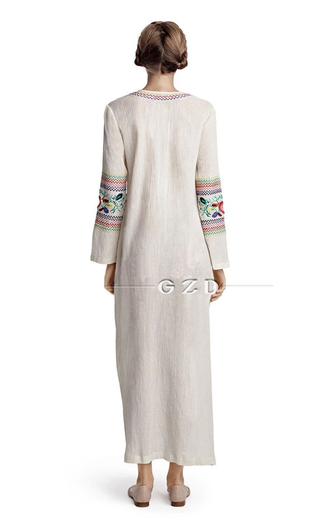 Вышивка V воротник курорт Размер бахромой цветы когда Богемия над размером белое