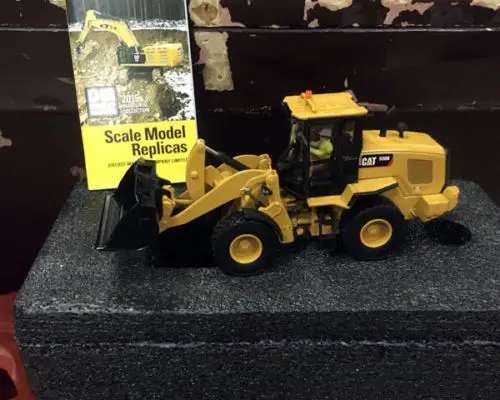 Новые 1/50 масштаб литой модели Caterpillar Cat 930 K колесный погрузчик от литья под