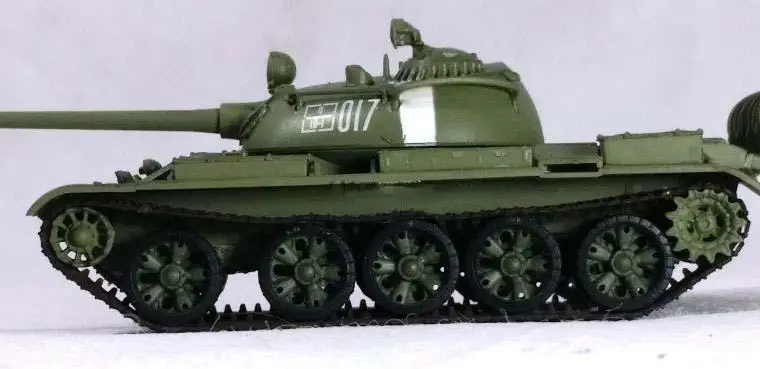 Военный T 55 СССР русский Танк Весна 1968 1:72 готовая легкая модель| |