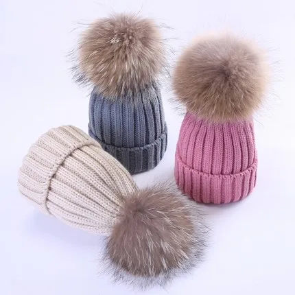 Шапка с мехом енота 2017 зимняя шапка для детей 2 7 лет вязаная детская шапки меховым