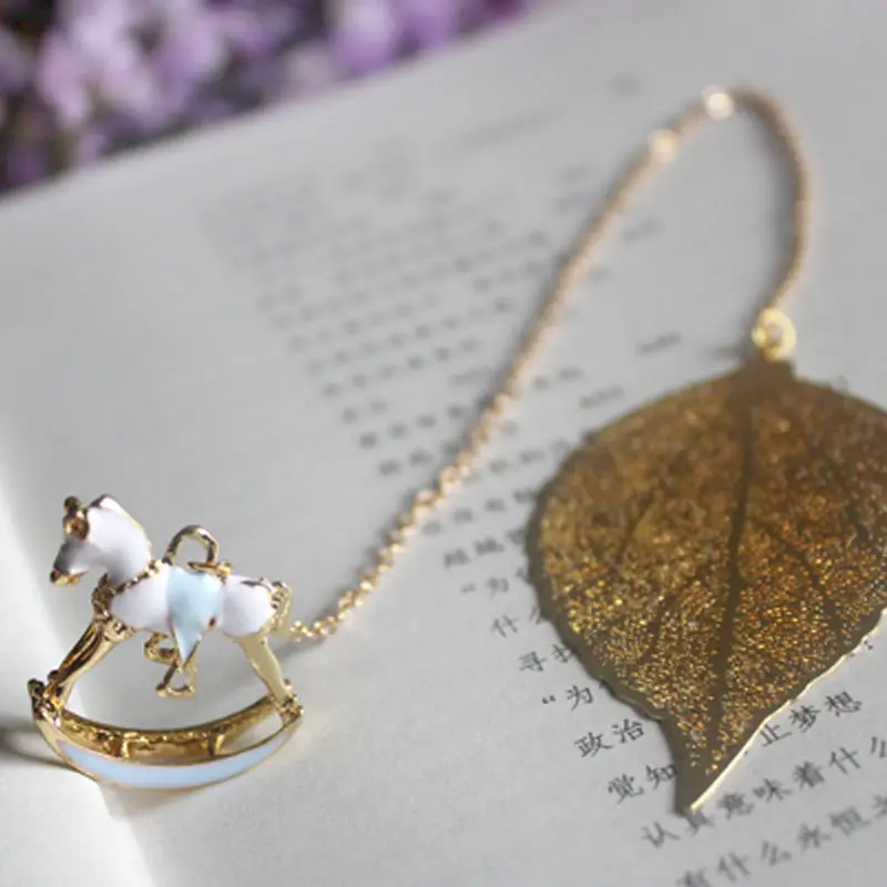 

1Pc Retro Alloy Metal Bookmark Strawberry Trojan Clock fashion Vintage Bookmark with package box