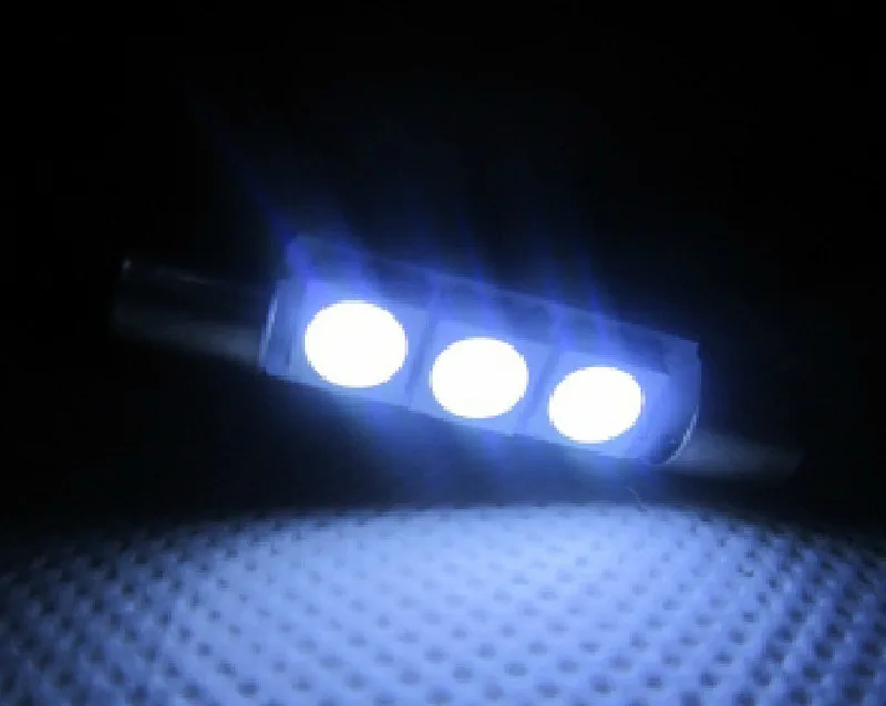 Фото SPEVERT белый 36 мм 5050SMD C5W 3 LED гирлянда лампы Купол огни Крытый челнок лампы 36mm led SPEVERT белый 36 мм 5050SMD C5W 3 LED гирлянда лампы Купол огни Крытый челнок лампы 36mm led