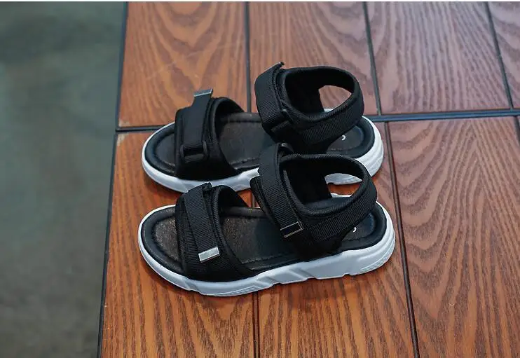 Пляжные сандалии для мальчиков летние Нескользящие с резиновой подошвой на