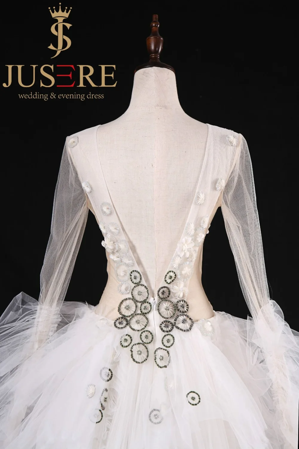 Рисунок 5 - Женское свадебное платье со шлейфом JUSERE