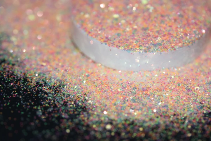 Iced Opal Deluxe блеск микс, смоляные опаловые эффекты, прозрачный белый цвет с неоновым мелким опаловым блеском