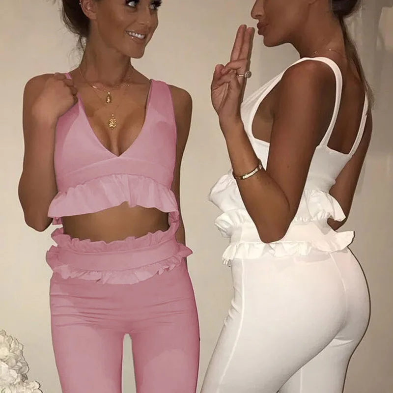 Женский укороченный топ с v образным вырезом и оборками на бретелях QL