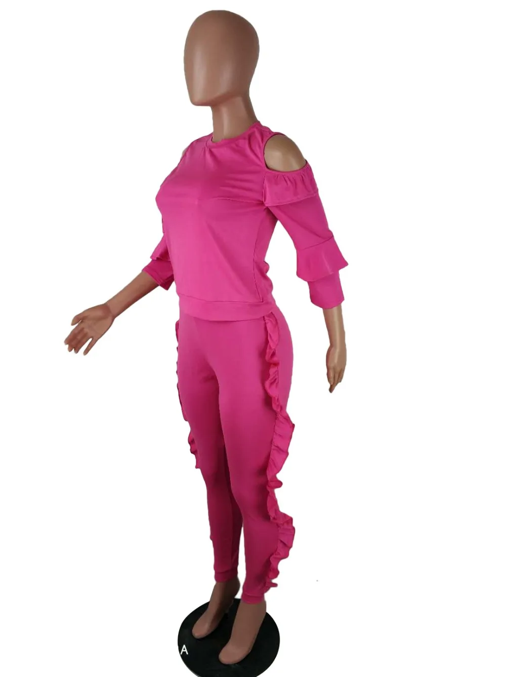 

Elegant Off Shoulder Top With Pants Ruffed Print Women High Fashion Suits