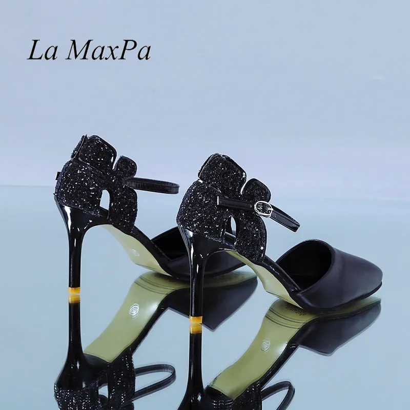 Модные туфли-лодочки с украшением в виде кристаллов и пряжкой элегантные женские