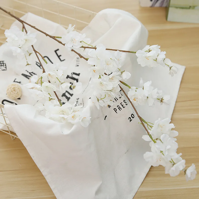 Белый High-end romantic artificial cherry blossoms fake silk flower home wedding DIY decorative flower wall flower arrangement - Цвет: Белый