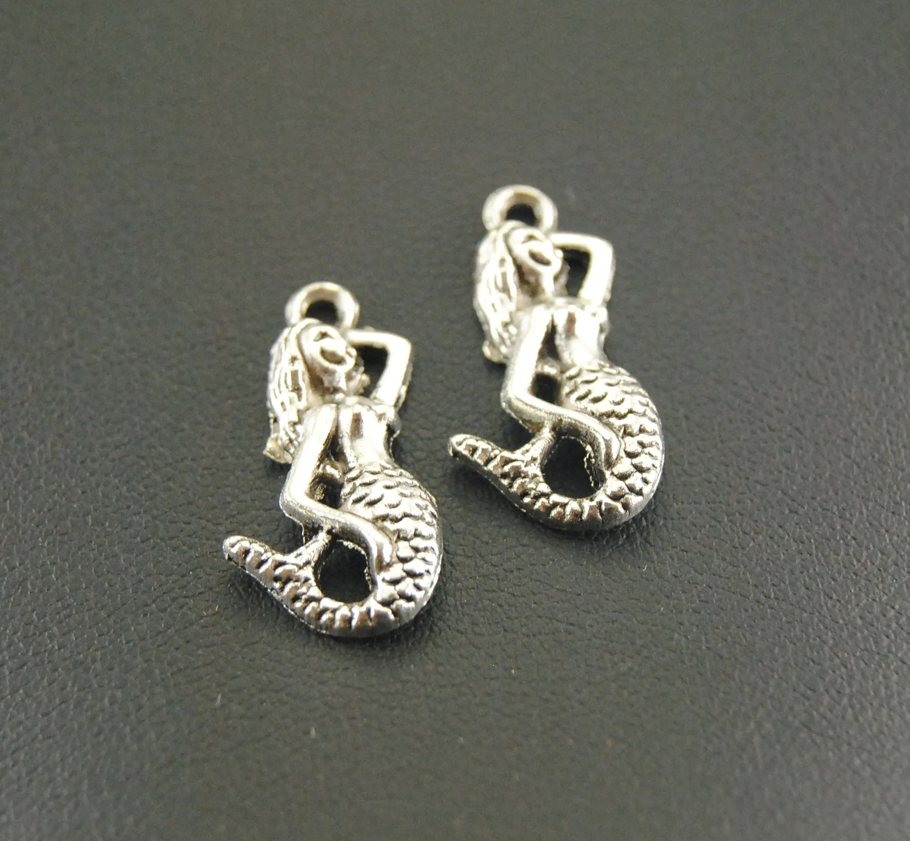 

15 Pcs Silver Color Mini Mermaid Charm Jewellery Pendant For Bracelet Necklace A561
