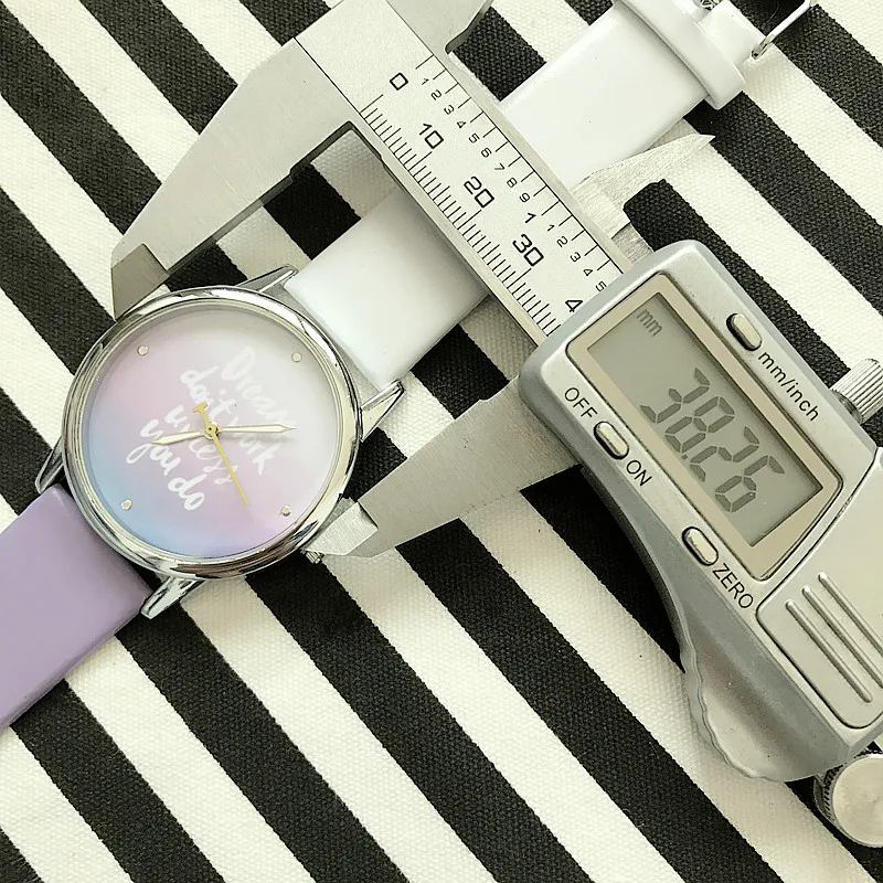 2017 Популярные Двойные цвета кожаный ремень женские студенческие часы мечты не