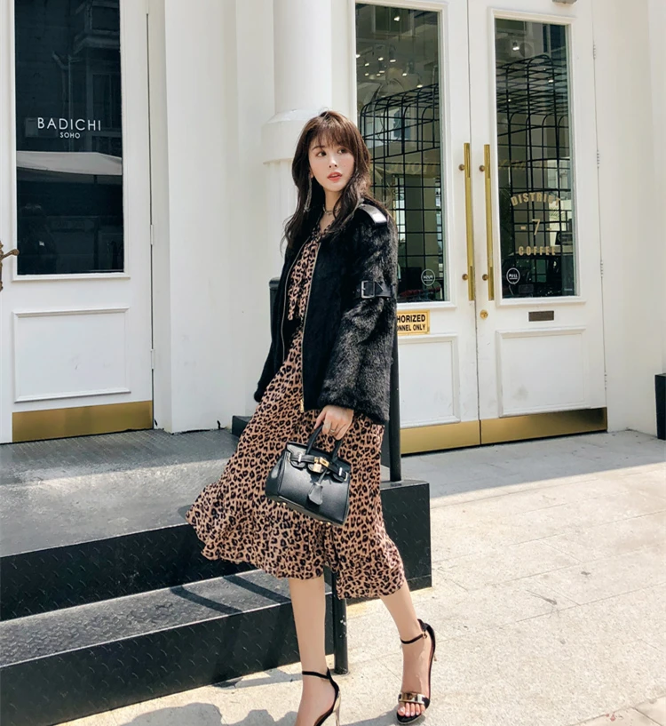 Mink Whole Fur Women short Sportswear with O-neck Collar Winter Thick Slim Warm Female Mink Fur Jacket