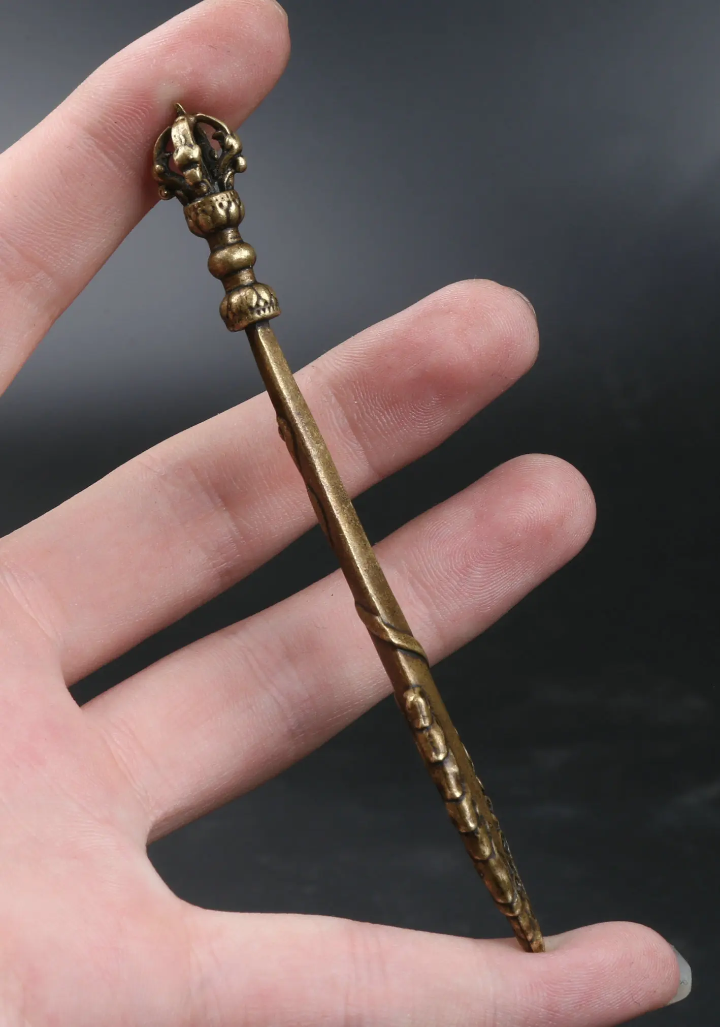 

107MM/4.2"Collect Curio Rare China Fengshui Small Bronze Exquisite Buddhism Manjuist Wisdom Sword Blade Glaive Pendant Statue18g