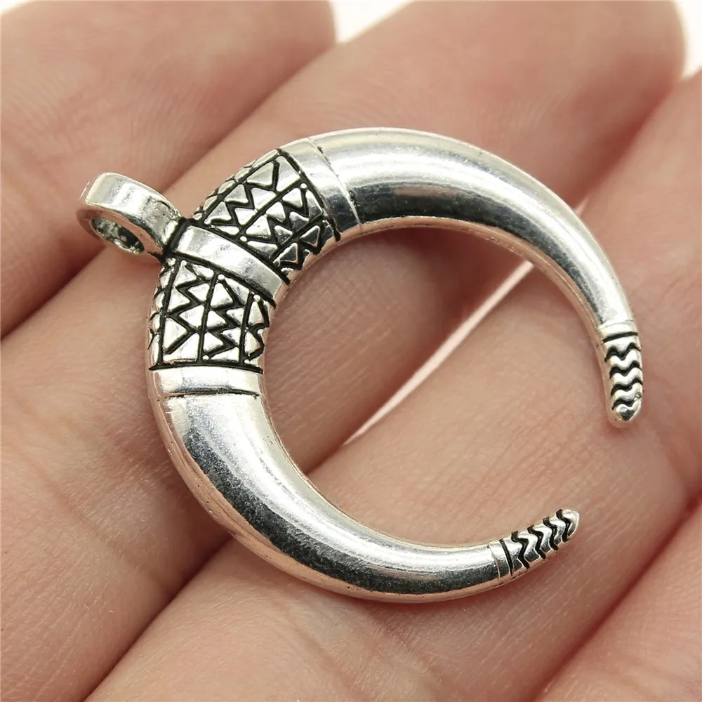 

WYSIWYG 5pcs 34x27mm Horns Charm Crescent Moon Pendants For Jewelry Making Antique Silver Color Punk Cow Horn Pendants Charm