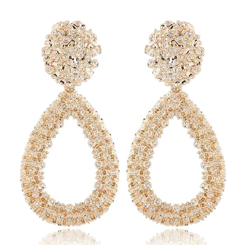 Женские винтажные серьги золотистого цвета эффектные с каплями воды модные