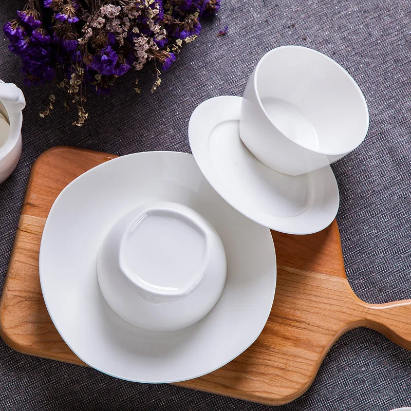 Высококачественный набор посуды из костяного фарфора чистого белого цвета