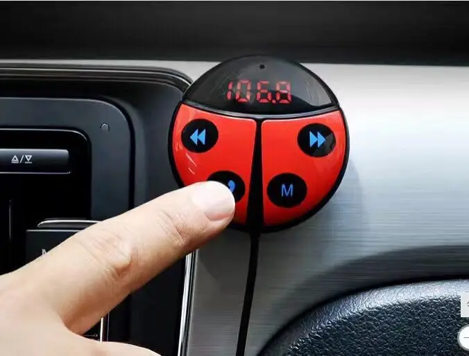 Новый 2in1 AUX и FM Bluetooth автомобильный набор свободные руки передатчик bluetooth handsfree car
