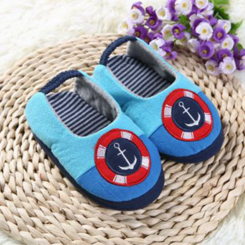 Обувь для маленьких мальчиков Тапочки на плоской подошве детей ясельного