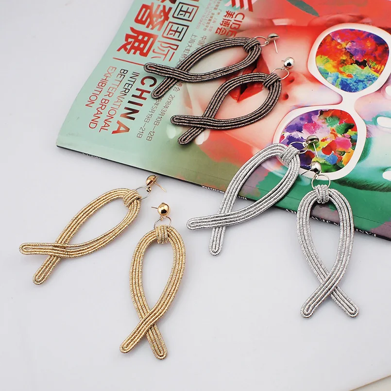 Женские серьги капельки винтажные металлические из сплава в форме спирали