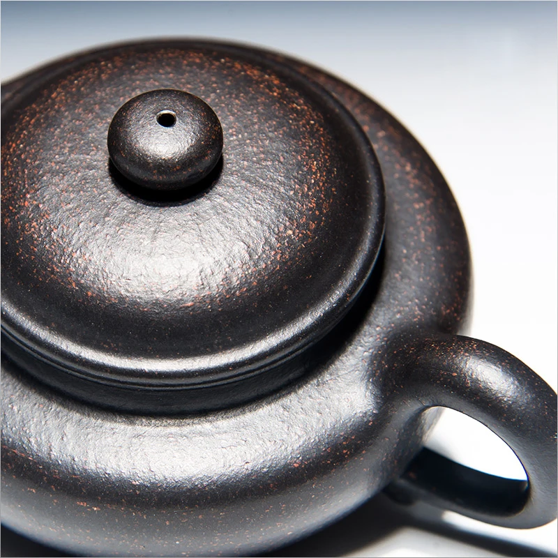 

200ML Yixing Purple Clay Teapot Chinese Kung Fu Tea Set Vintage Zisha Pu'er Pot Drinkware Black Tea Kettle for Birthday Gifts