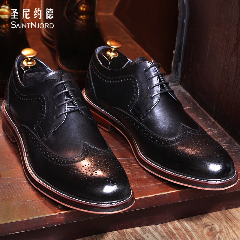 

Italy fashion men's Bullock shoes top quality handmade carved oxford shoes business men's formal shoes dress wedding flat shoes
