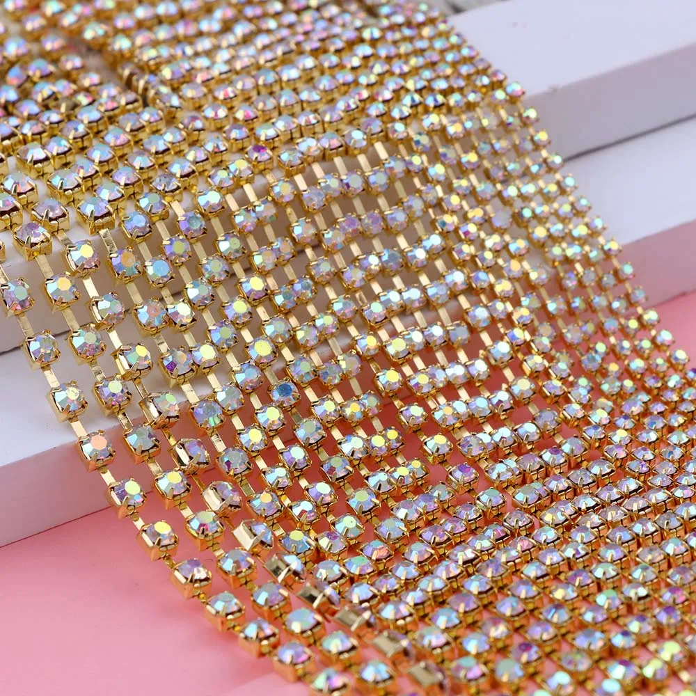 Блестящая цепочка из прозрачного стекла с золотым основанием 9 метров | Дом и сад