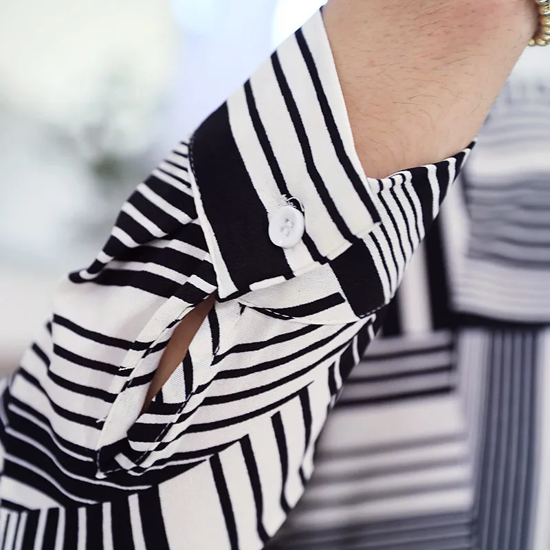 

2019 men's new black and white striped shirt casual Slim minimalist style home out party clothes young fashion items