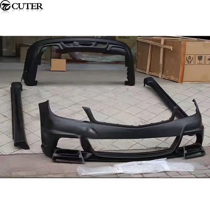 W204 C200 C300 комплект кузова автомобиля FRP неокрашенные передние бамперы задние