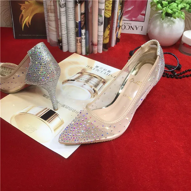 Женская обувь на высокой шпильке с красной подошвой черного цвета весну осень 10