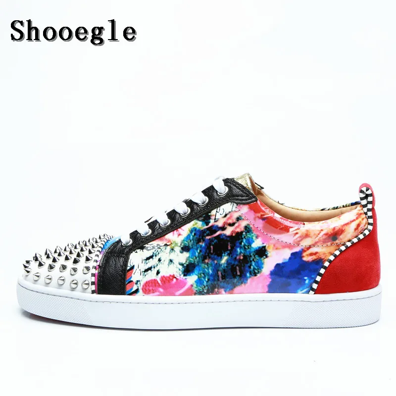 SHOOEGLE/модные мужские туфли с принтом Повседневные кроссовки шипами на шнуровке