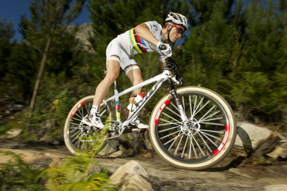 ARSUXEO, нижнее белье для велоспорта, MTB, шорты для горного велосипеда, мужские и wo, для спуска на гору, culotte, 5D, гелевая подкладка, компрессионные велосипедные шорты