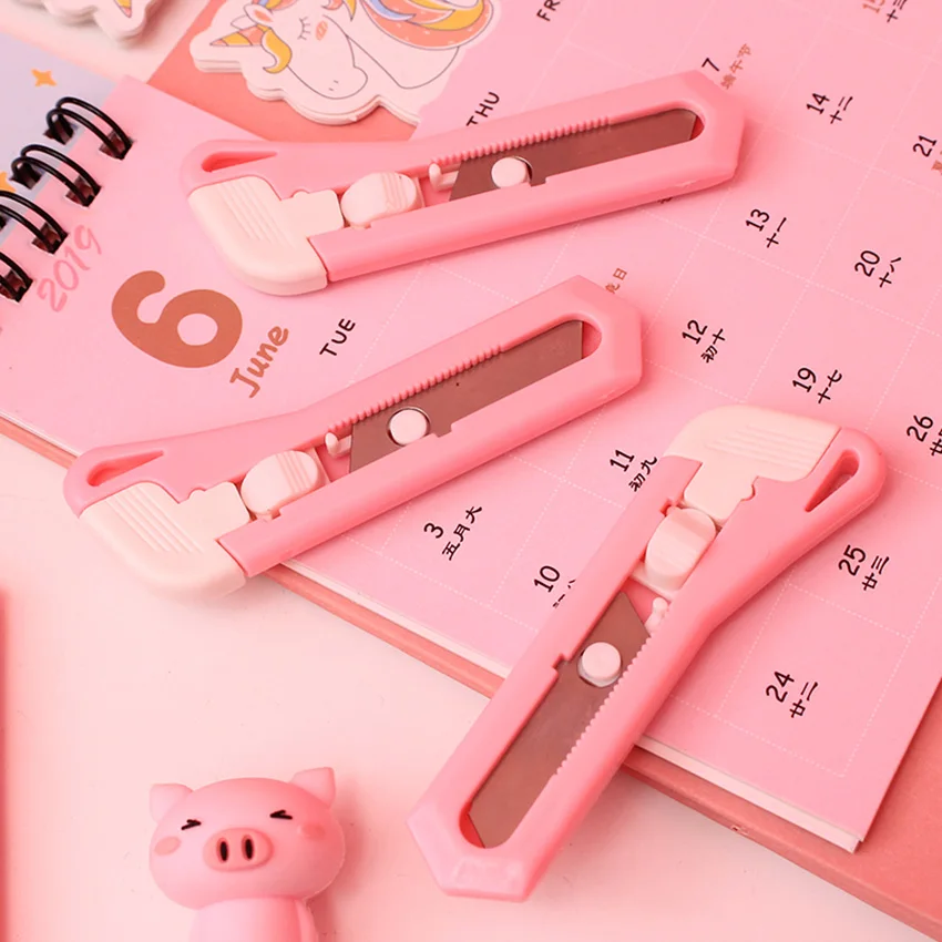 Милый принт с героями мультфильмов Kawaii, Пластик металлических художественных Ножи Студент Дети поставки Ножи Бумага резки Ножи s для школьные канцелярские принадлежности