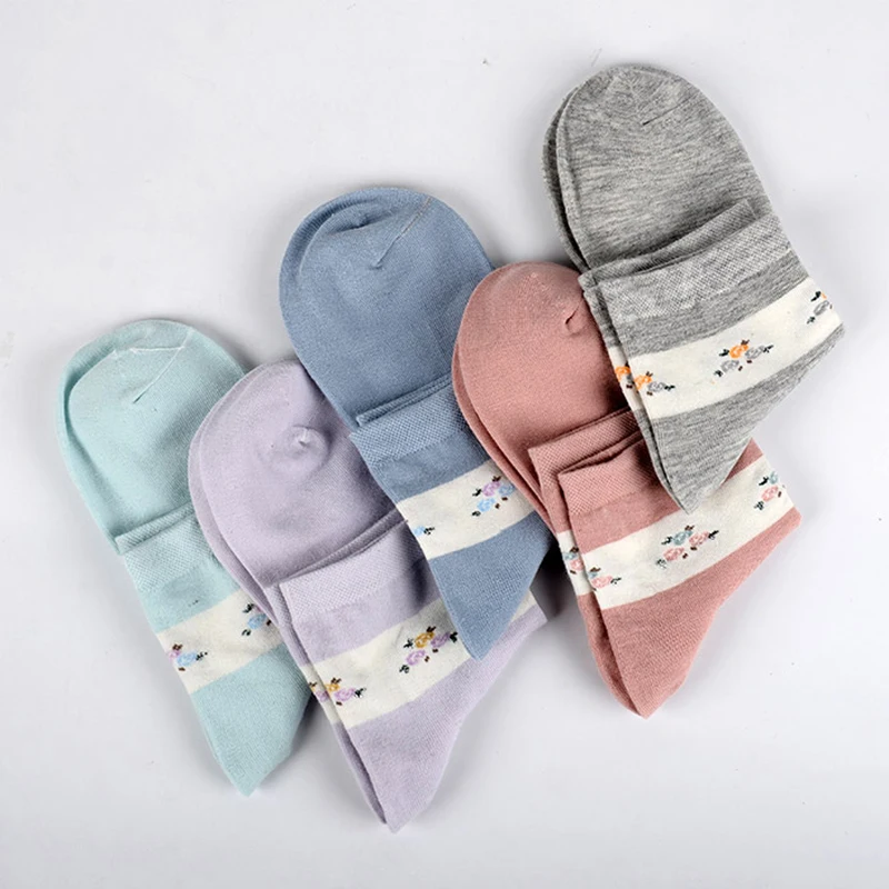USKINCARE 5 пар Симпатичные сапоги до колена однотонные носки Для женщин Harajuku милые