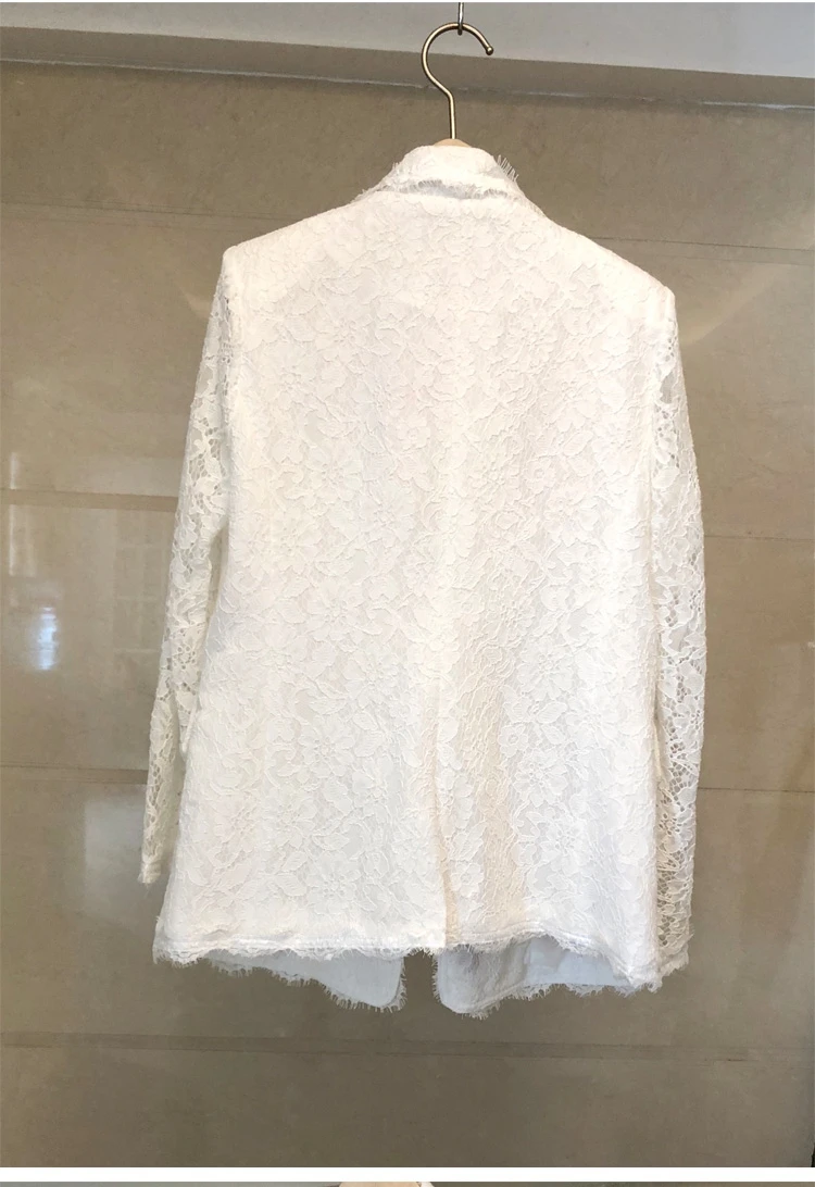 

2018 spring and Autumn embroidered flowers lace long-sleeved Turn down collar suit fashion jacket coat
