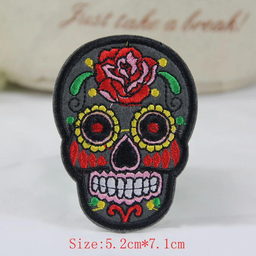 8 шт./партия цветы разного цвета Череп Скелет вышивка железа на заплатках одежда