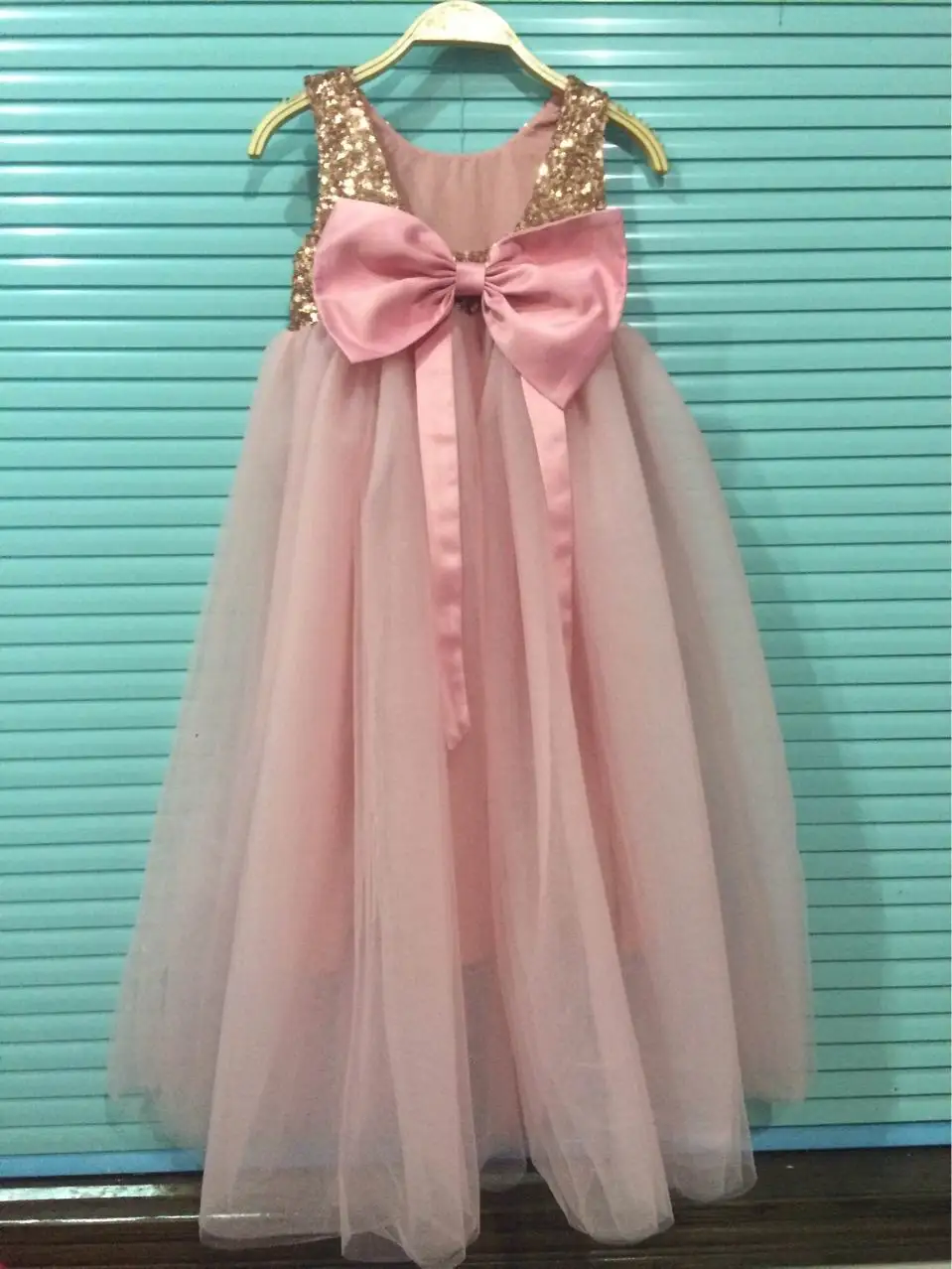 Wholesale Girls sequins tutu dresses Baby Big Bow shining wedding and evening New Year Dress Children Clothing E17129 | Детская одежда