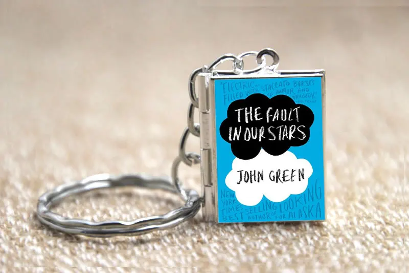 Серебристый или бронзовый оттенок miniture книга ювелирных изделий вина в наших