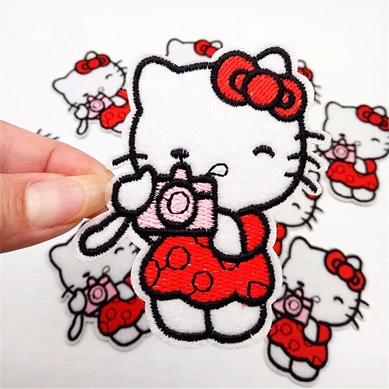 Детская одежда с рисунками и красной рисунок Hello Kitty держит Камера вышитые