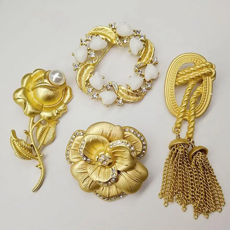 

YDGY retro Oriental gold leaf mountain Camellia set with gem lady Brooch