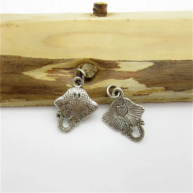 

80PCS (20*15mm )Antique Silver Fish Charm alloy pendant fit European Bracelets Necklace DIY Metal Jewelry Making