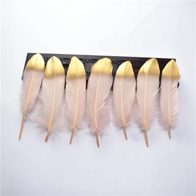 Shell Pink Gold Окунутых золотых и серебряных гусиных перьев 10 шт-100 шт/Партия 15-20 см DIY декоративные перья для Свадебные украшения своими руками сантехника - Цвет: Shell Pink Gold