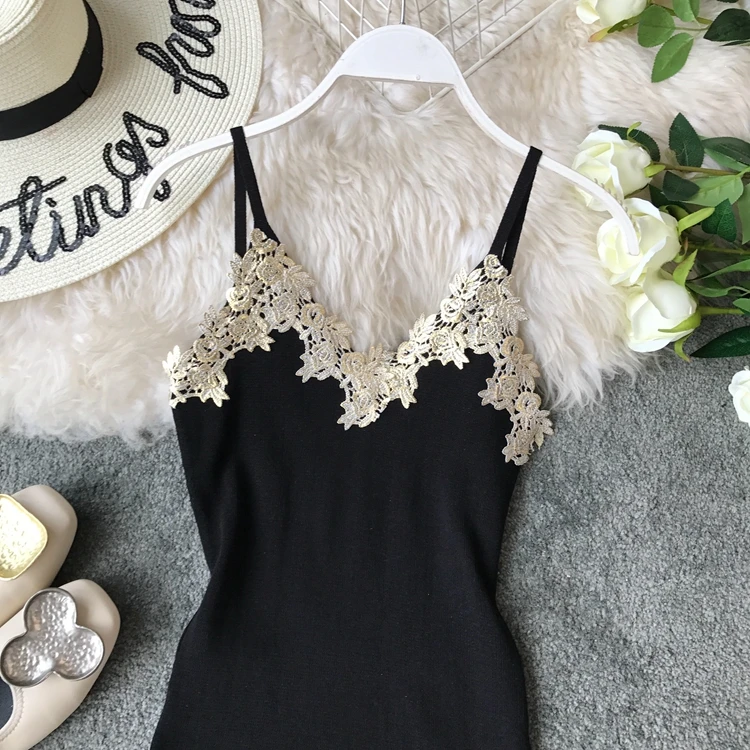 

2019 new fashion women's dresses Spring and summer night women's sexy V-neck lace slitted strap knit dress tide
