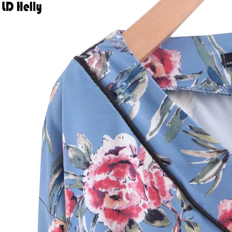 LD Helly New Stylish 2018 Women Floral Print Blouse V-Neck Three Quarter Sleeve Casual Brand Tops Shirts Blusas Camisas Mujer |